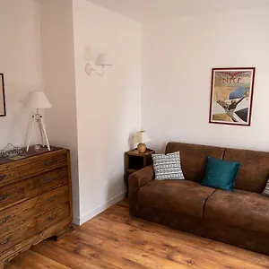 Place Des Cordeliers Apartment Dinan